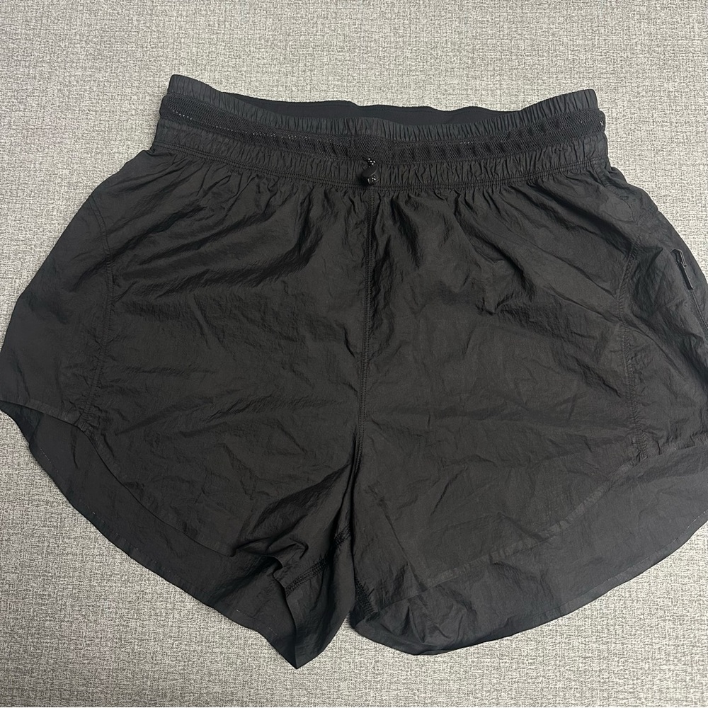 Lululemon Step Out High Rise Short 3" - Picture 4 of 8